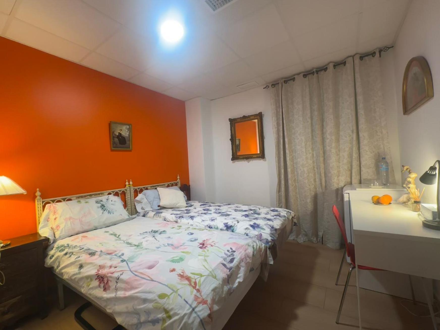 Mirador 2 Del Mercado Central - Habitacion Con Bano Privado En El Centro De La Ciudad Vella Валенсия Экстерьер фото