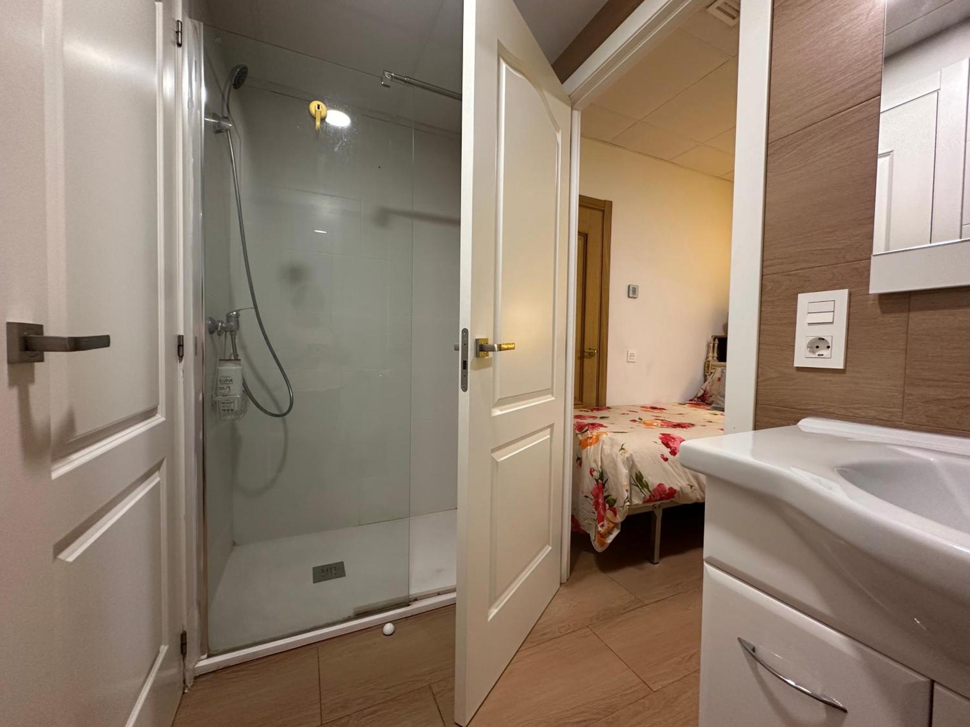Mirador 2 Del Mercado Central - Habitacion Con Bano Privado En El Centro De La Ciudad Vella Валенсия Экстерьер фото