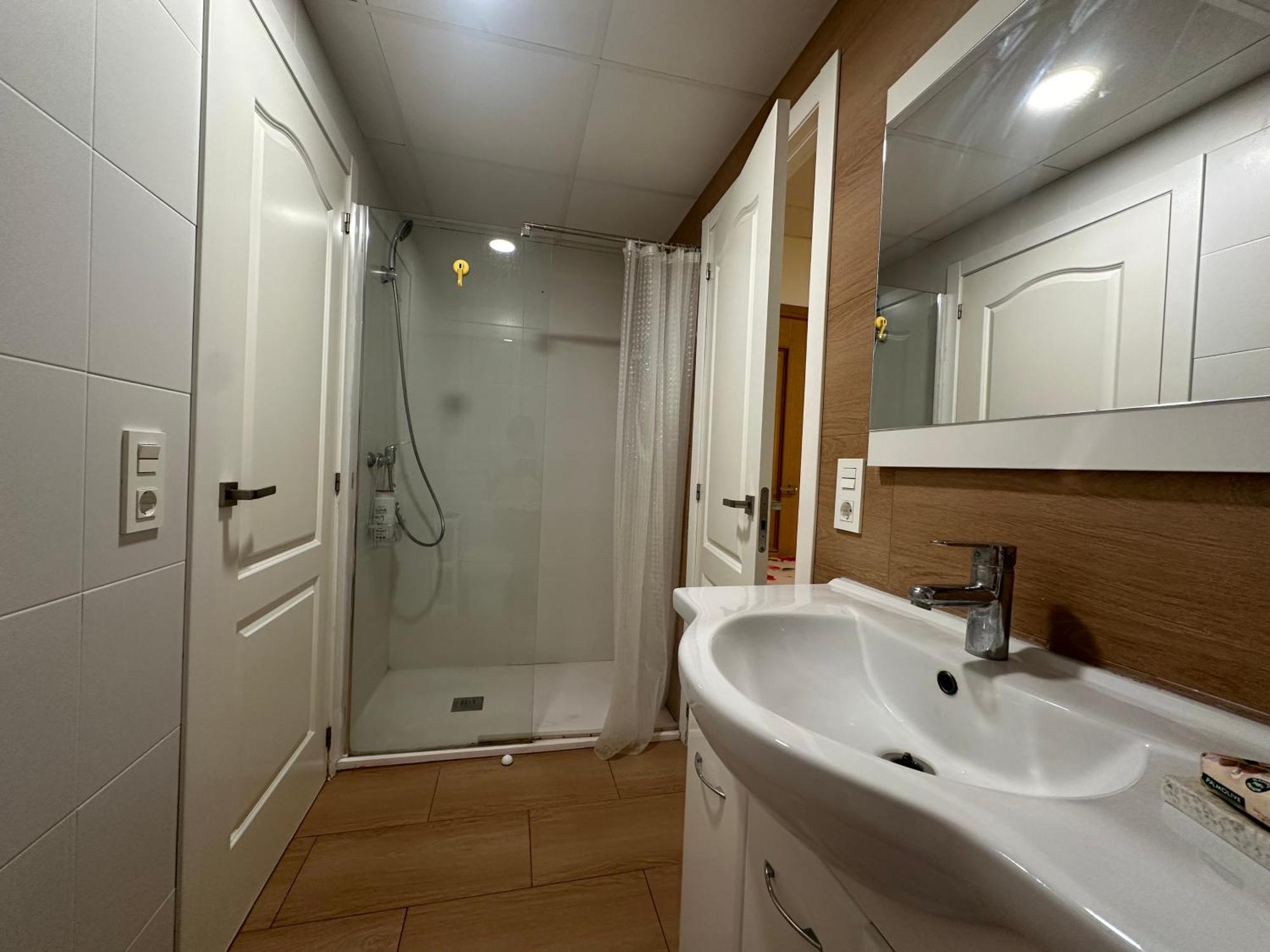 Mirador 2 Del Mercado Central - Habitacion Con Bano Privado En El Centro De La Ciudad Vella Валенсия Экстерьер фото