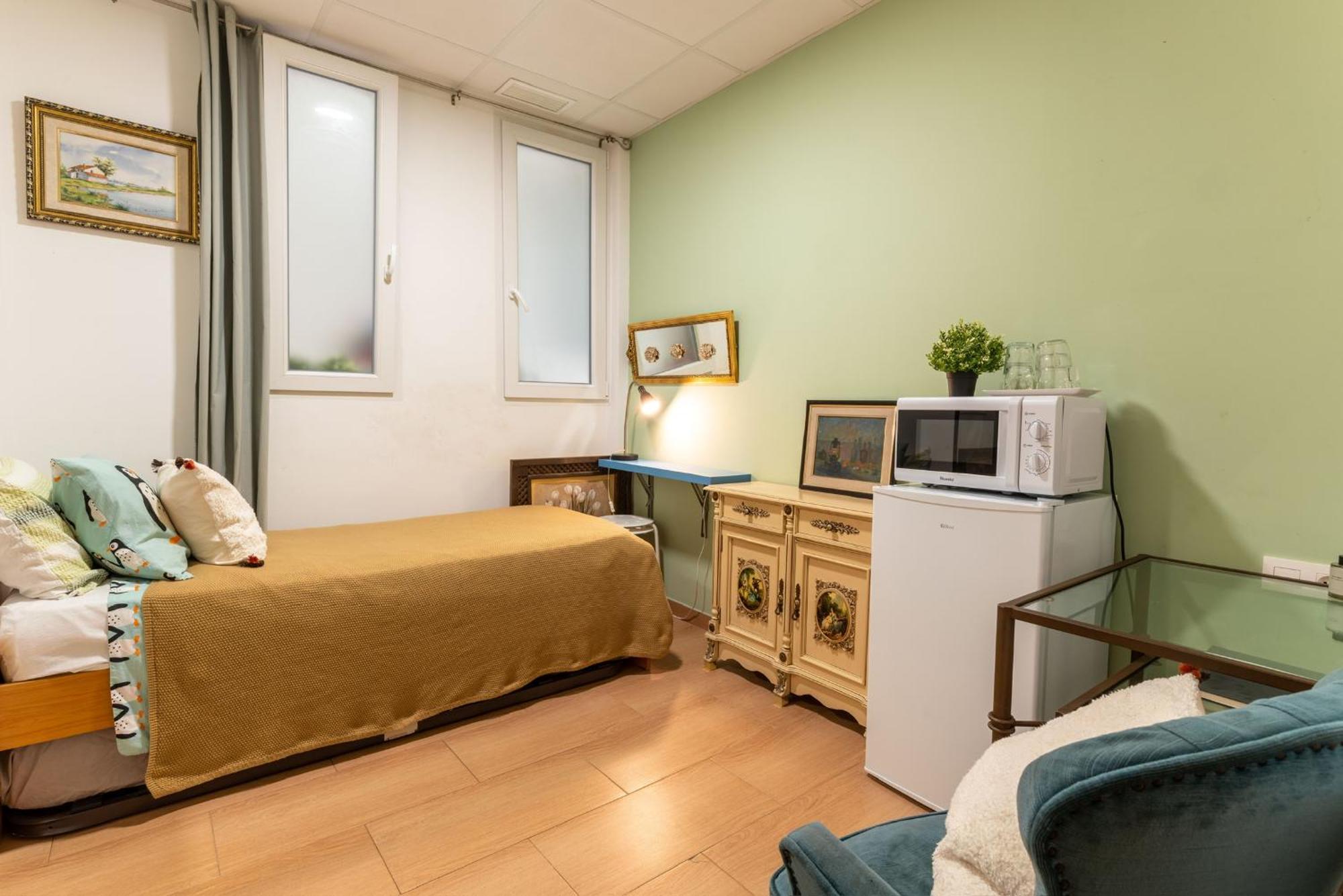 Mirador 2 Del Mercado Central - Habitacion Con Bano Privado En El Centro De La Ciudad Vella Валенсия Экстерьер фото