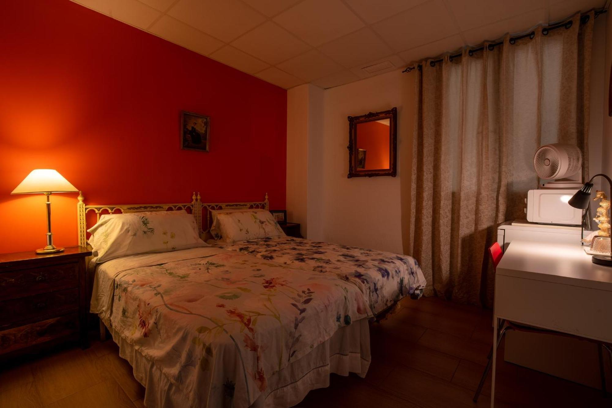Mirador 2 Del Mercado Central - Habitacion Con Bano Privado En El Centro De La Ciudad Vella Валенсия Экстерьер фото