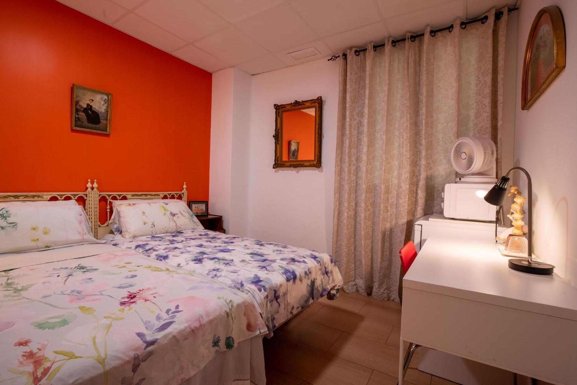 Mirador 2 Del Mercado Central - Habitacion Con Bano Privado En El Centro De La Ciudad Vella Валенсия Экстерьер фото